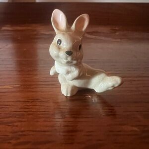 Vintage retired Hagen Renaker White Ceramic Bunny Thumper figurine